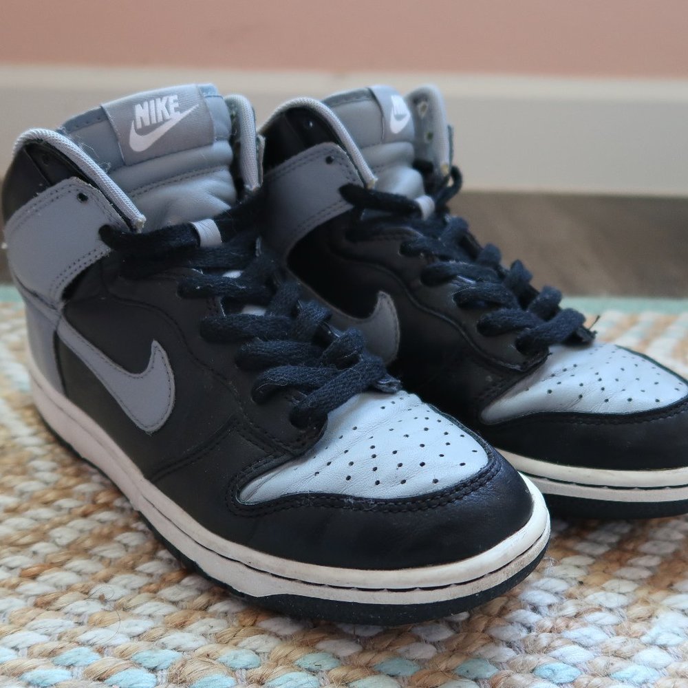 Nike ID Wolf Grey/Black Sneakers Shoes Size 7.5 in W